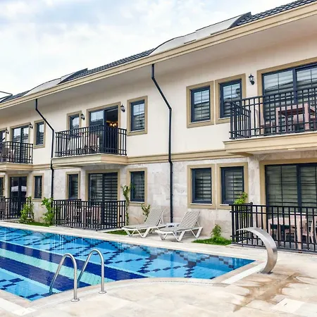 Calis Beach - Yasam Park & 2 Apartament *